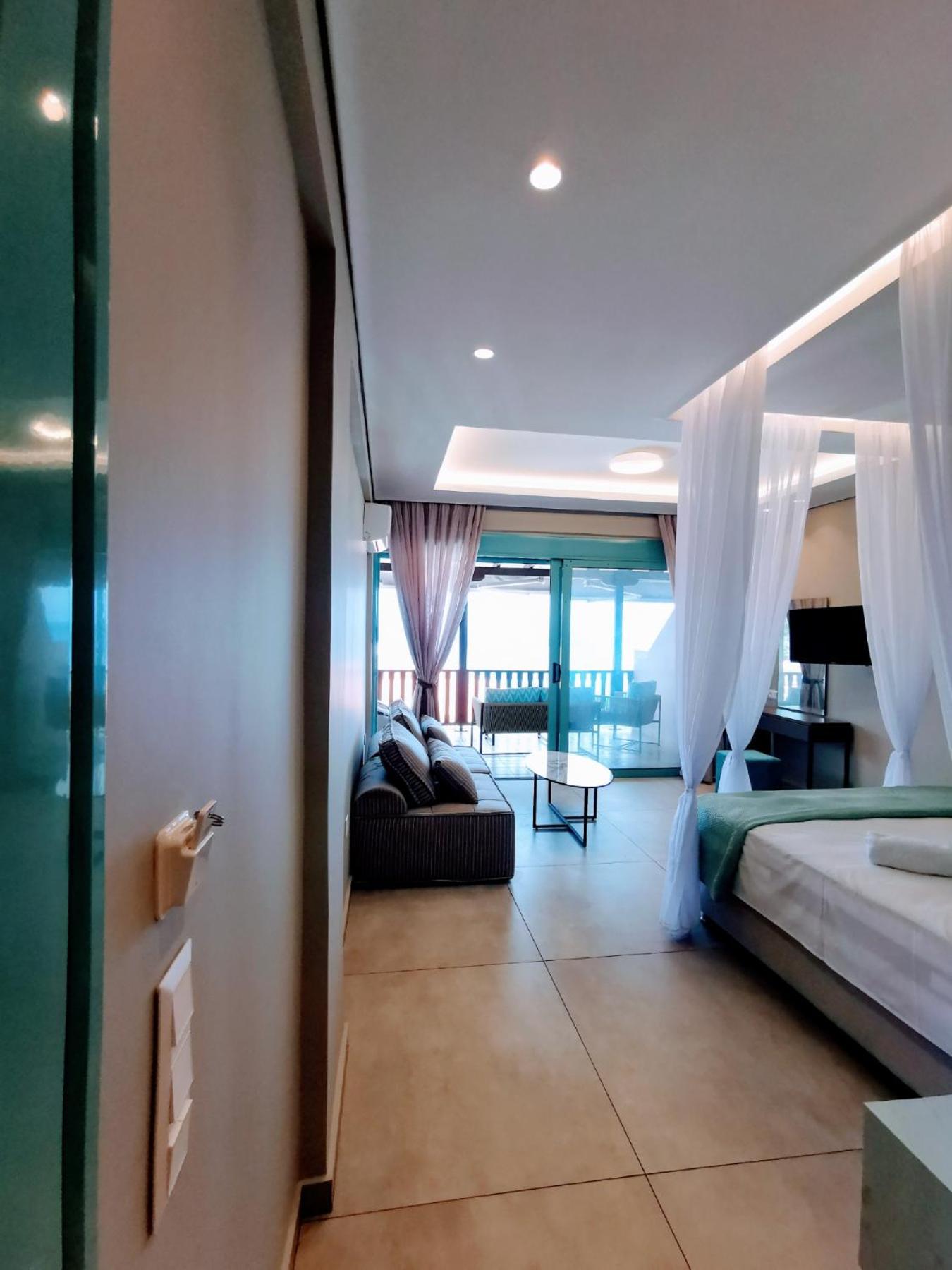 The Ionian View Aparthotel Áyios Nikítas Kültér fotó